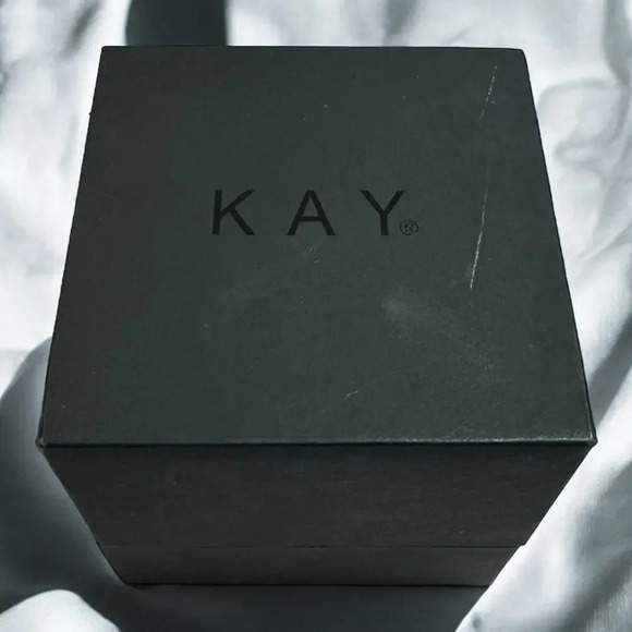 Le Vian 14K Gold Pear Shaped Natural Blue Topaz and Diamonds Ring, Size 5 - Picture 8 of 8